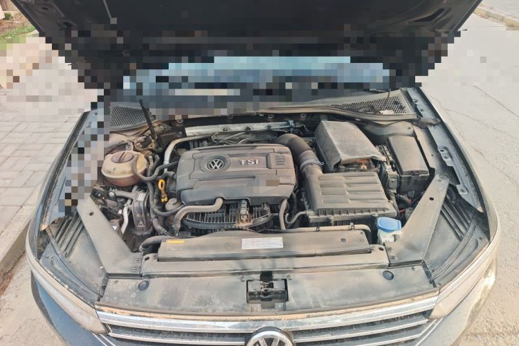 Used Volkswagen Magotan 2017 330TSI DSG Luxury Model Engine Bay