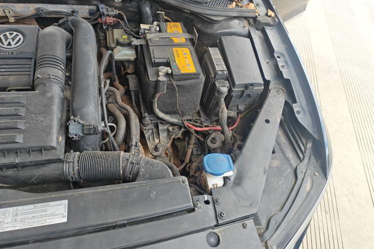 Used Volkswagen Magotan 2017 280TSI DSG Leading Edition Engine Bay Left