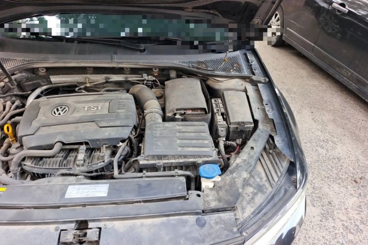 Used Volkswagen Magotan 2017 330TSI DSG Luxury Model Engine Bay Left