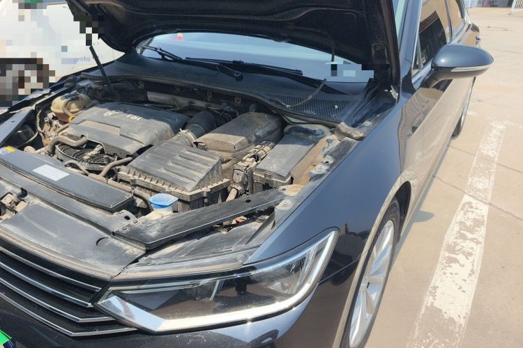 Used Volkswagen Magotan 2017 330TSI DSG Leading Model Engine Bay Left