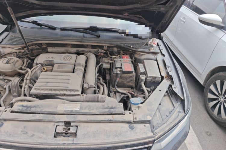 Used Volkswagen Magotan 2017 280TSI DSG Comfort Model Engine Bay Left