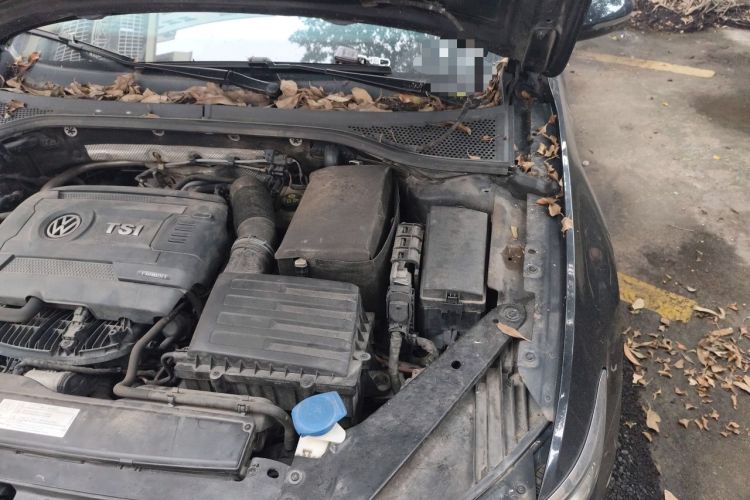 Used Volkswagen Magotan 2017 330TSI DSG Luxury Model Engine Bay Left