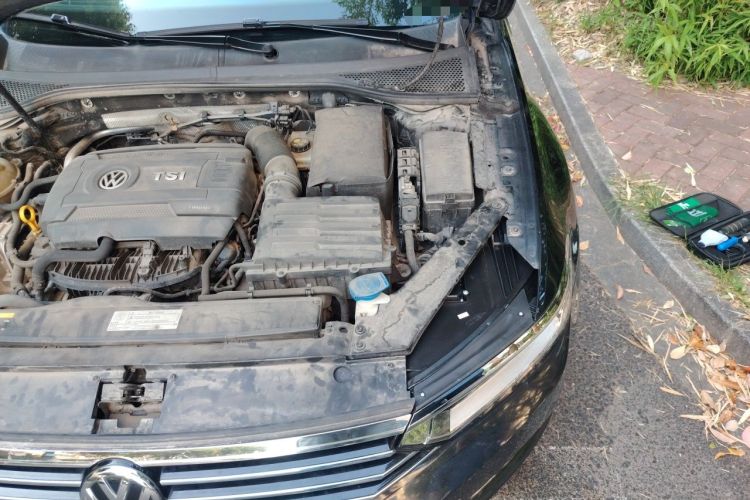 Used Volkswagen Magotan 2017 330TSI DSG Leading Model Engine Bay Left