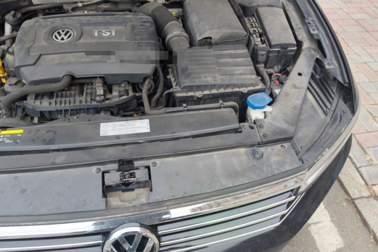Used Volkswagen Magotan 2017 380TSI DSG Luxury Model Engine Bay Left