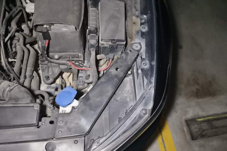 Used Volkswagen Magotan 2017 280TSI DSG Leading Edition Engine Bay Left