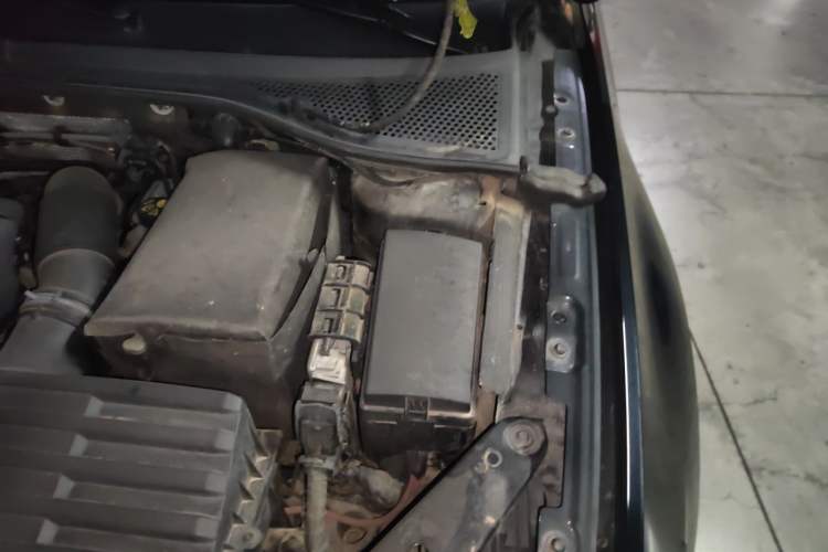 Used Volkswagen Magotan 2017 330TSI DSG Leading Model Engine Bay Left