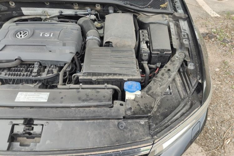 Used Volkswagen Magotan 2017 380TSI DSG Prestige Edition Engine Bay Left