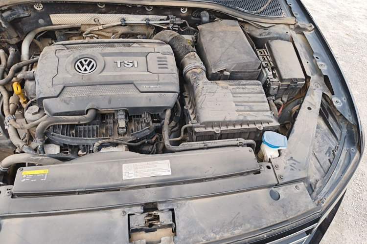 Used Volkswagen Magotan 2017 330TSI DSG Leading Model Engine Bay Left
