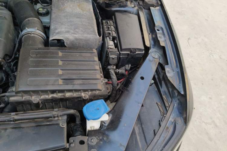 Used Volkswagen Magotan 2017 330TSI DSG Leading Model Engine Bay Left