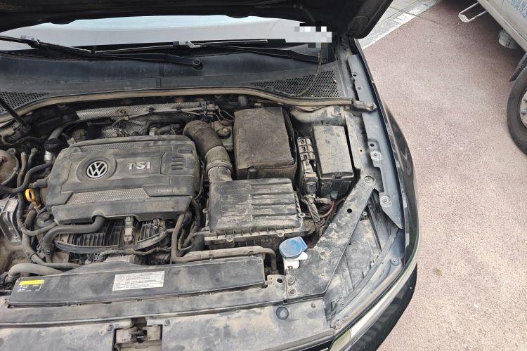 Used Volkswagen Magotan 2017 330TSI DSG Leading Model Engine Bay Left
