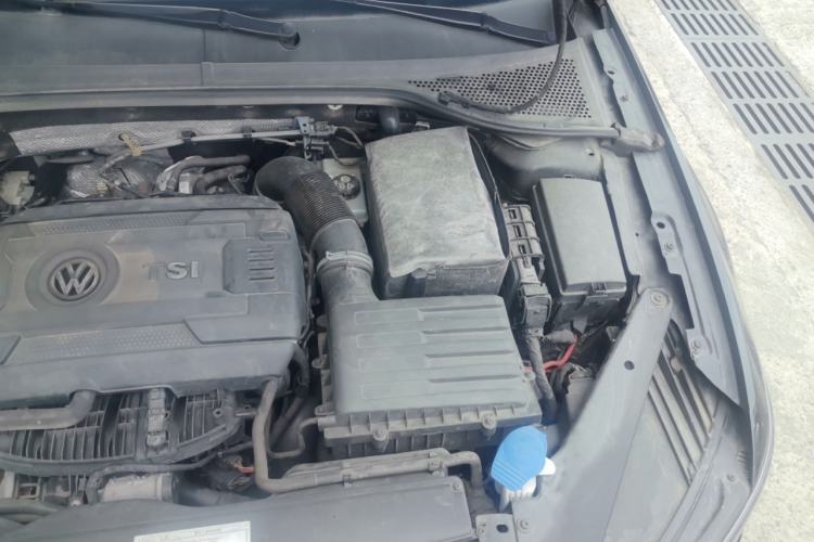 Used Volkswagen Magotan 2017 330TSI DSG Luxury Model Engine Bay Left