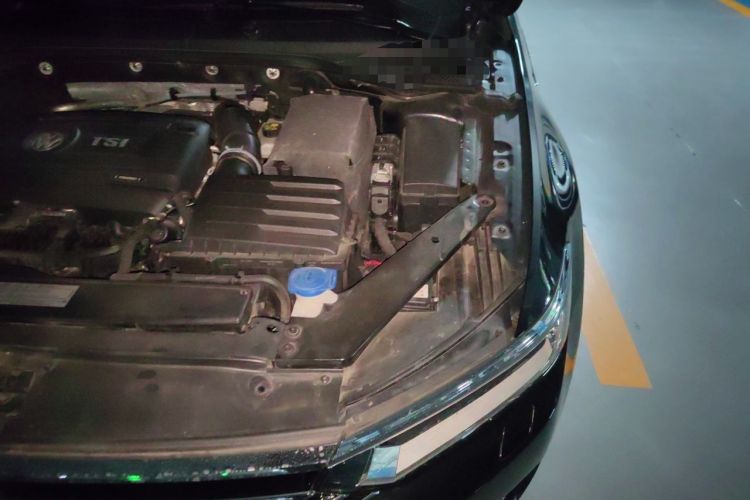 Used Volkswagen Magotan 2017 380TSI DSG Prestige Edition Engine Bay Left