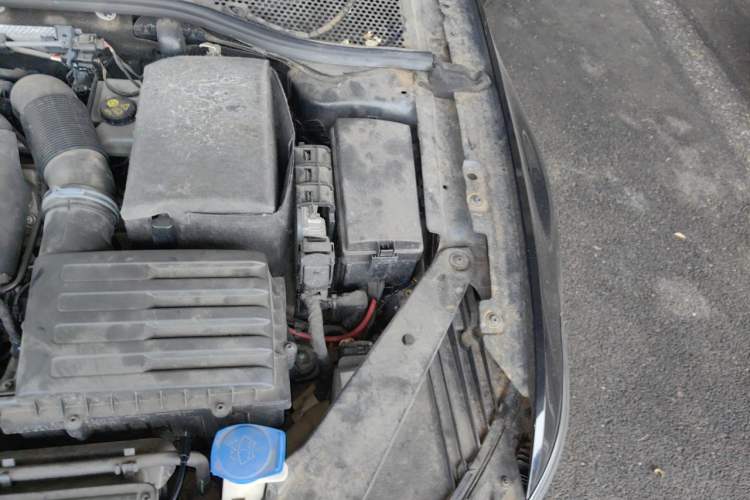 Used Volkswagen Magotan 2017 330TSI DSG Luxury Model Engine Bay Left