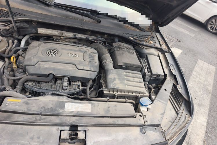 Used Volkswagen Magotan 2017 330TSI DSG Luxury Model Engine Bay Left