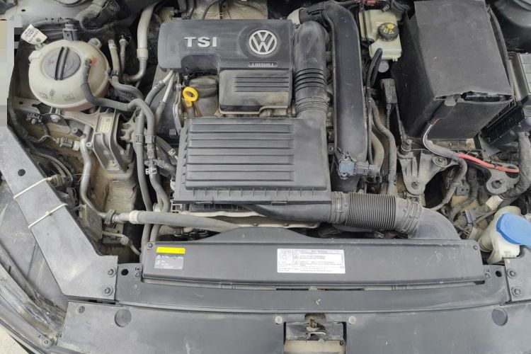 Used Volkswagen Magotan 2017 280TSI DSG Leading Edition Engine Bay