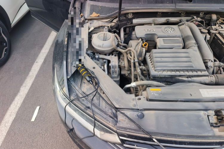 Used Volkswagen Magotan 2017 280TSI DSG Comfort Model Engine Bay Right
