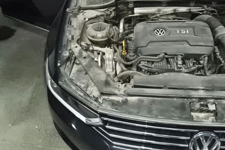 Used Volkswagen Magotan 2017 330TSI DSG Leading Model Engine Bay Right