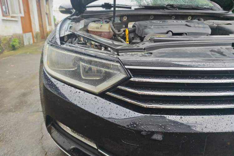 Used Volkswagen Magotan 2017 330TSI DSG Leading Model Engine Bay Right