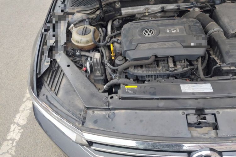 Used Volkswagen Magotan 2017 380TSI DSG Luxury Model Engine Bay Right