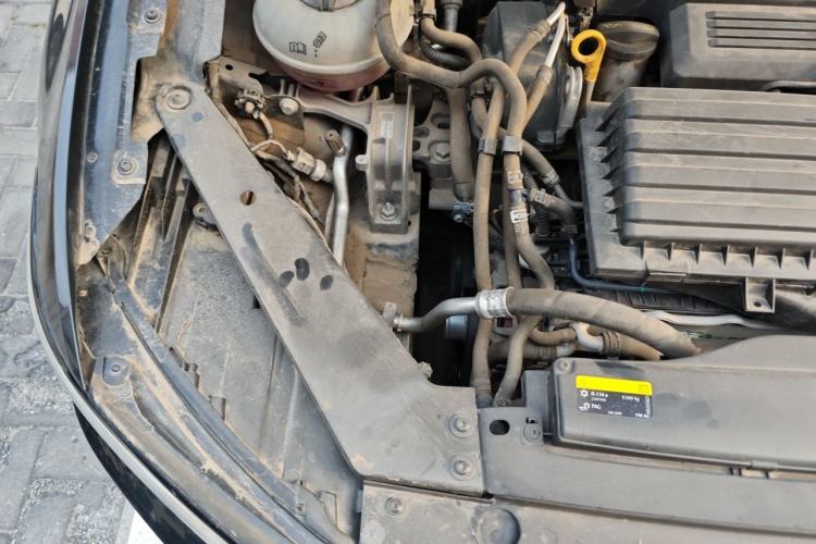 Used Volkswagen Magotan 2017 280TSI DSG Comfort Model Engine Bay Right