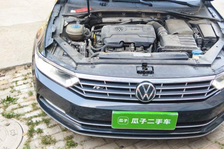 Used Volkswagen Magotan 2017 330TSI DSG Leading Model Engine Bay Right