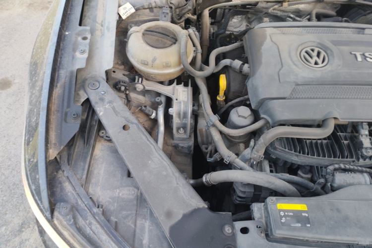 Used Volkswagen Magotan 2017 330TSI DSG Leading Model Engine Bay Right