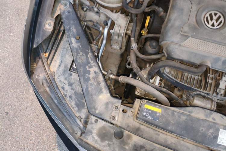 Used Volkswagen Magotan 2017 330TSI DSG Luxury Model Engine Bay Right