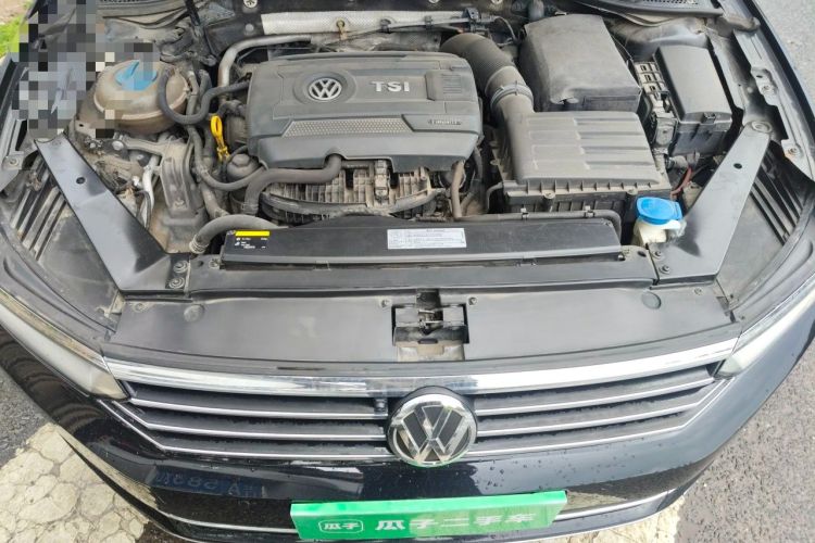 Used Volkswagen Magotan 2017 330TSI DSG Luxury Model Engine Bay