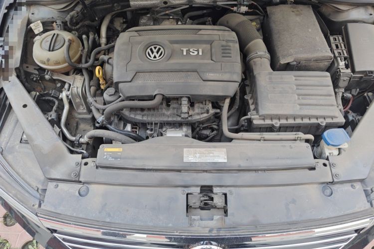 Used Volkswagen Magotan 2017 380TSI DSG Flagship Edition Engine Bay