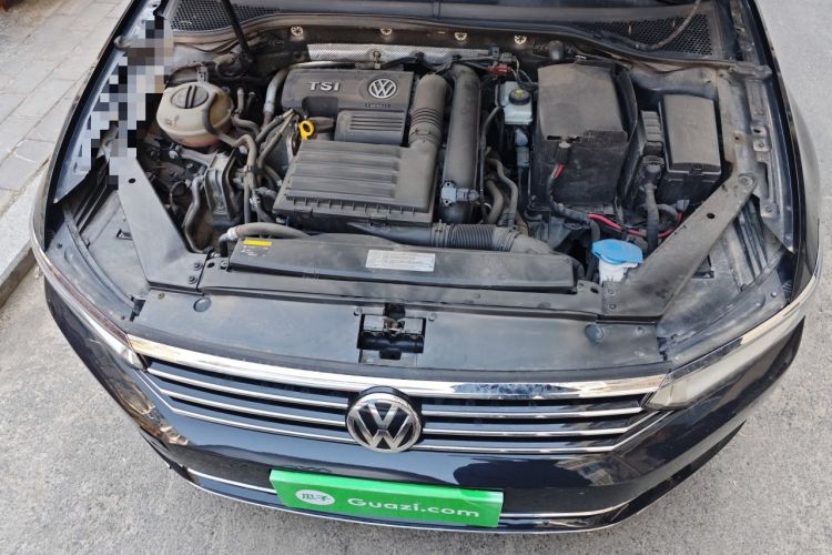 Used Volkswagen Magotan 2017 280TSI DSG Leading Edition Engine Bay