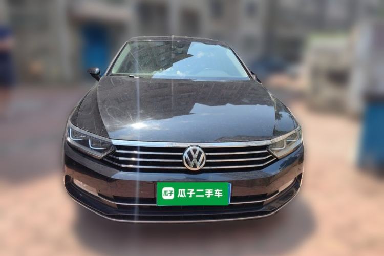 Used Volkswagen Magotan 2017 380TSI DSG Luxury Model Exterior 1