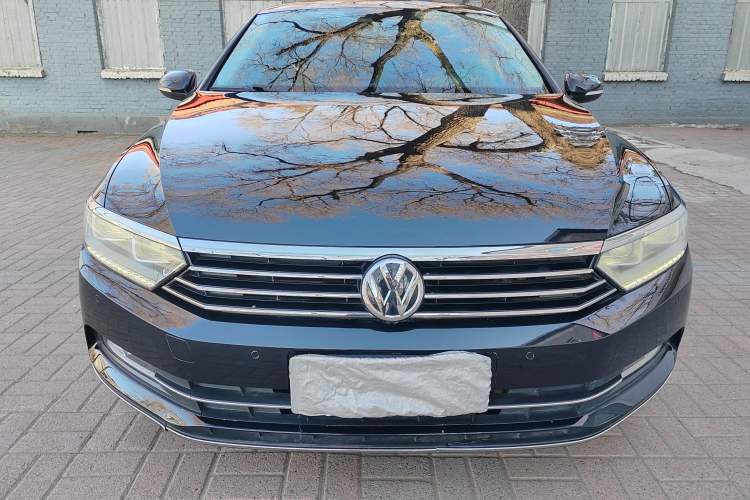 Used Volkswagen Magotan 2017 330TSI DSG Luxury Model Exterior 1