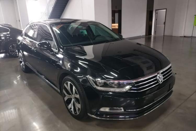 Used Volkswagen Magotan 2017 380TSI DSG Prestige Edition Exterior 1