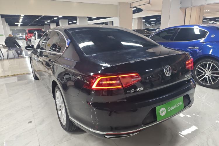 Used Volkswagen Magotan 2017 330TSI DSG Luxury Model Exterior 2