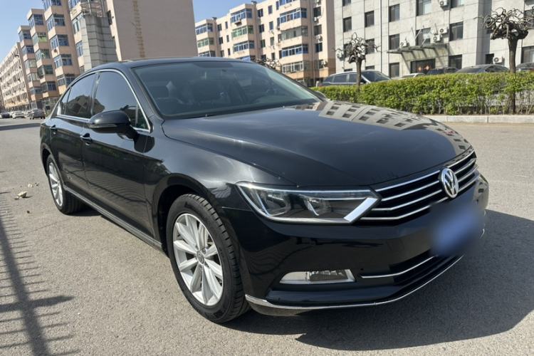Used Volkswagen Magotan 2017 330TSI DSG Leading Model Exterior 2