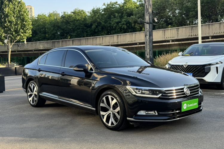 Used Volkswagen Magotan 2017 380TSI DSG Prestige Edition Exterior 2