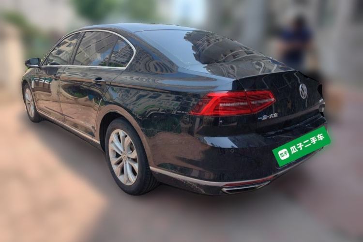 Used Volkswagen Magotan 2017 380TSI DSG Luxury Model Exterior 3