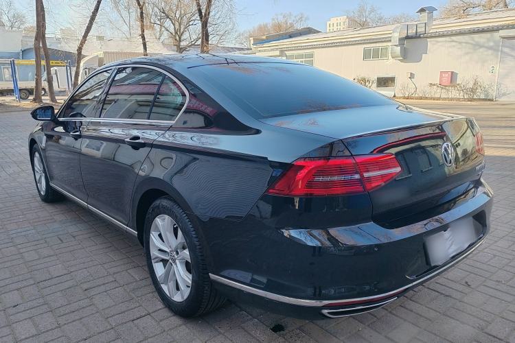 Used Volkswagen Magotan 2017 330TSI DSG Luxury Model Exterior 3