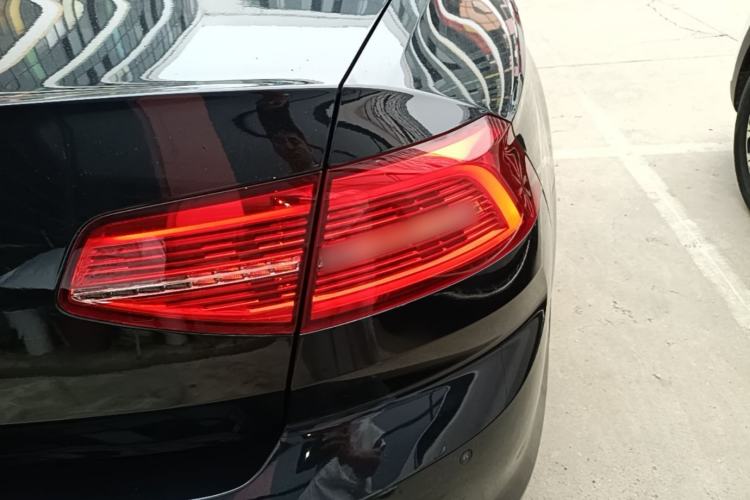 Used Volkswagen Magotan 2017 330TSI DSG Luxury Model Exterior 3
