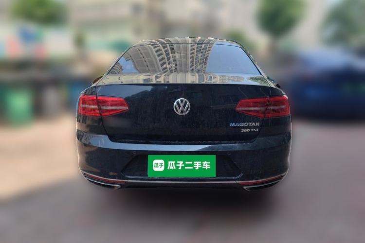 Used Volkswagen Magotan 2017 380TSI DSG Luxury Model Exterior 4