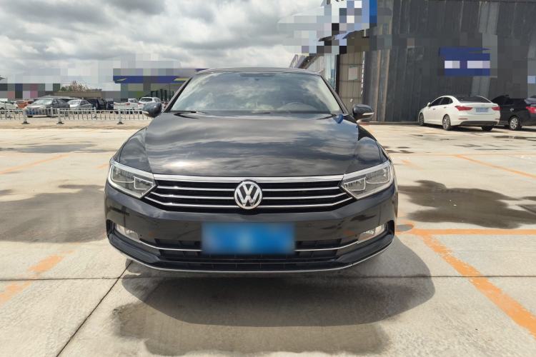 Used Volkswagen Magotan 2017 330TSI DSG Leading Model Exterior 5