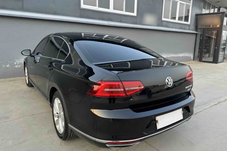 Used Volkswagen Magotan 2017 380TSI DSG Luxury Model Exterior 5