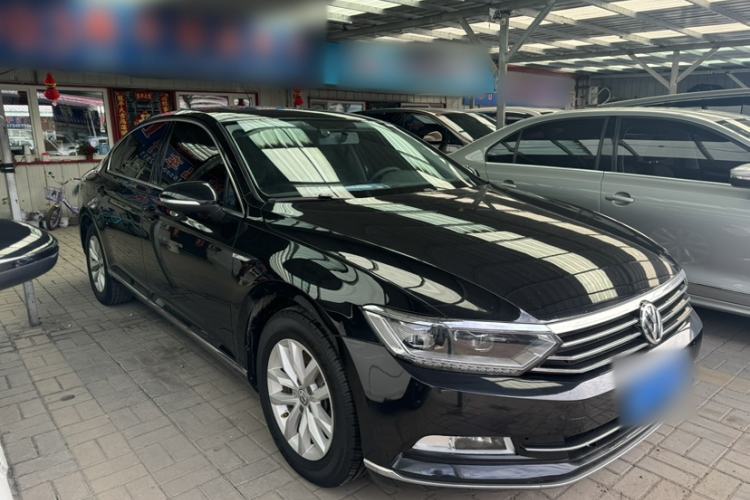Used Volkswagen Magotan 2017 330TSI DSG Leading Model Exterior 5