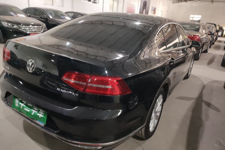 Used Volkswagen Magotan 2017 330TSI DSG Luxury Model Exterior 5