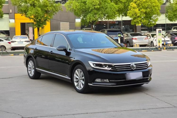 Used Volkswagen Magotan 2017 330TSI DSG Leading Model Exterior 6