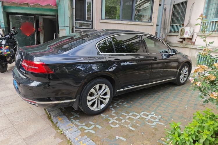 Used Volkswagen Magotan 2017 330TSI DSG Luxury Model Exterior 6
