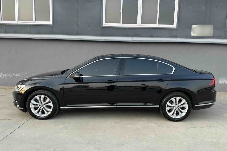 Used Volkswagen Magotan 2017 380TSI DSG Luxury Model Exterior 6