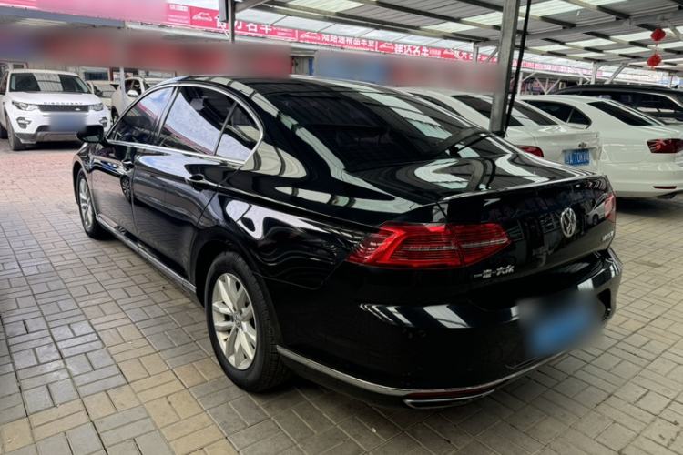 Used Volkswagen Magotan 2017 330TSI DSG Leading Model Exterior 6
