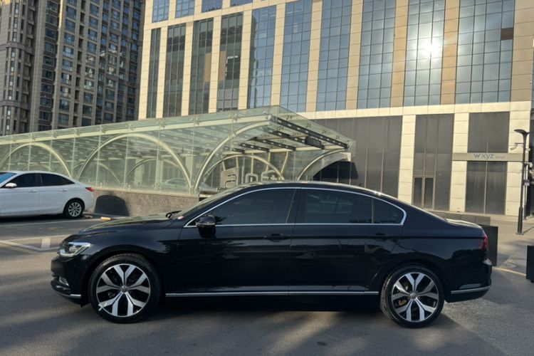 Used Volkswagen Magotan 2017 380TSI DSG Prestige Edition Exterior 7