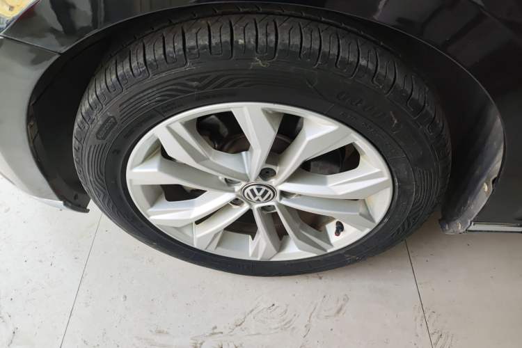 Used Volkswagen Magotan 2017 330TSI DSG Luxury Model Exterior 7